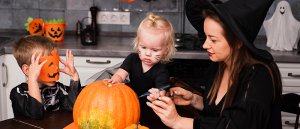 How To Carve A Pumpkin | Halloween In Dubai | QiDZ